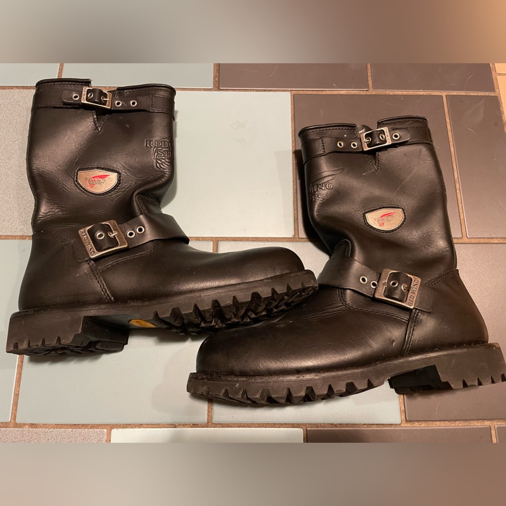 Black 988 Red Wing motorcycle boots with vibram soles, barely worn.